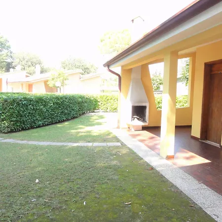 House With Garden And Pool Access ヴィラ ビビオーネ