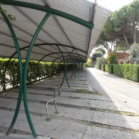 ヴィラ House With Garden And Pool Access *