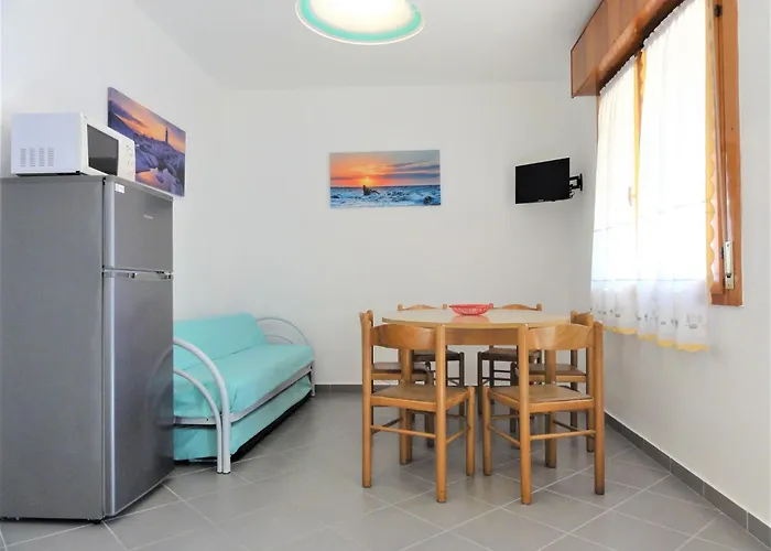 House With Garden And Pool Access Вилла